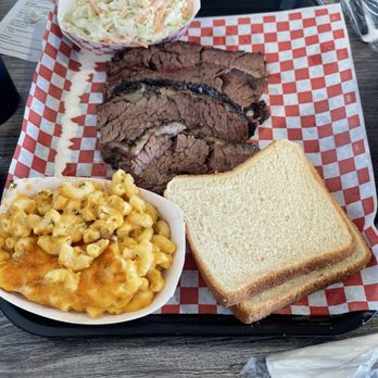 Papa Bears Barbeque - Brisket plate (fatty, lean and dry) with Mac n cheese and coleslaw - Food Trucks Near Me - Apache Junction, Arizona