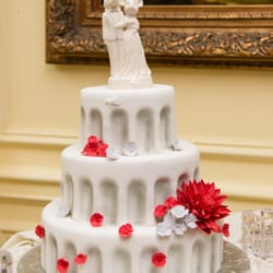 Cakes by Linda - White Almond and pistachio cake with raspberry filling and a white chocolate fondant, Cakes by Linda.