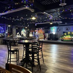 Thirsty Bull Saloon - Photo OP