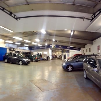 Rollant Automobile - Riesen Vorraum - Auto Repair Near Me - Hamburg, HH Rollant Automobile - Riesen Vorraum - Auto Repair Near Me - Hamburg, HH