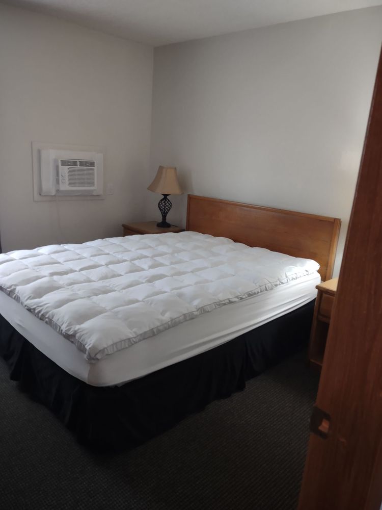 CRESTVIEW INN & SUITES Updated October 2024 502 13th Ave S, Great Falls, Montana Hotels