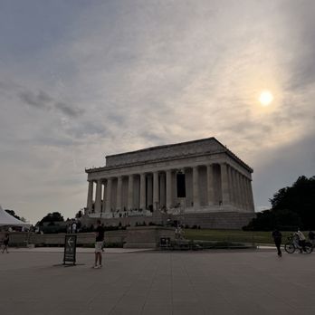 Lincoln Memorial - Landmarks & Historical Buildings Near Me - Washington, DC, District of Columbia