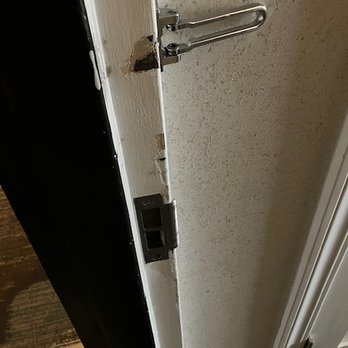 Omaha Marriott - Just a sample of worn areas - Hotels Near Me - Omaha, Nebraska Omaha Marriott - Just a sample of worn areas - Hotels Near Me - Omaha, Nebraska
