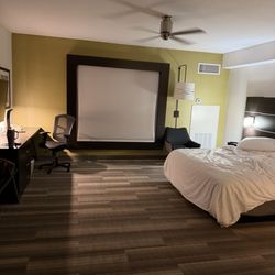 Holiday Inn Express & Suites El Dorado Hills