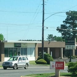 H&R Block - Store front