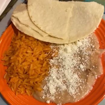 Nayarit Restaurant - arroz y frijoles con tortillas hechas a mano - Mexican Near Me - Perris, California Nayarit Restaurant - arroz y frijoles con tortillas hechas a mano - Mexican Near Me - Perris, California