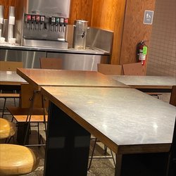 Chipotle Mexican Grill - Dirty Tables