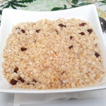 GARDENWORKS at Mandeville - Raisin and cinnamon porridge - Cafes Near Me - Burnaby, British Columbia