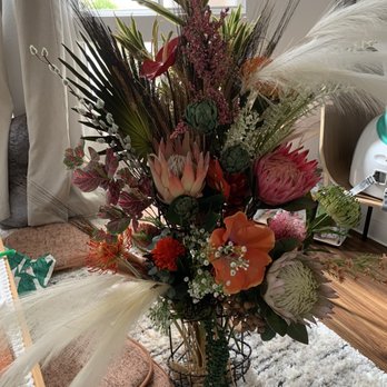 FloraDec Sales - Thank you for my tropical boho center piece - Art Supplies Near Me - Honolulu, Hawaii