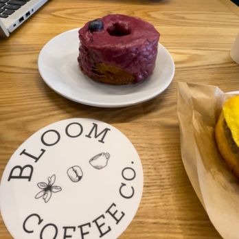 Bloom Coffee - Five Daughter's Cronut - Coffee & Tea Near Me - Atlanta, Georgia Bloom Coffee - Five Daughter's Cronut - Coffee & Tea Near Me - Atlanta, Georgia