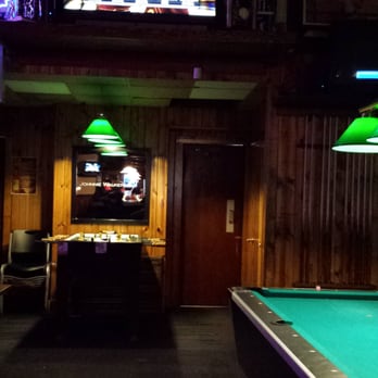 The Paradise Lounge - Dive Bars Near Me - Madison, Wisconsin