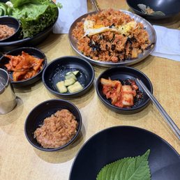 Kimchi Fried Rice (김치볶음밥) Kimchi Fried Rice (김치볶음밥)