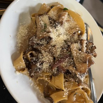 Lolo - Wine Bars Near Me - Los Angeles, California Lolo - Wine Bars Near Me - Los Angeles, California