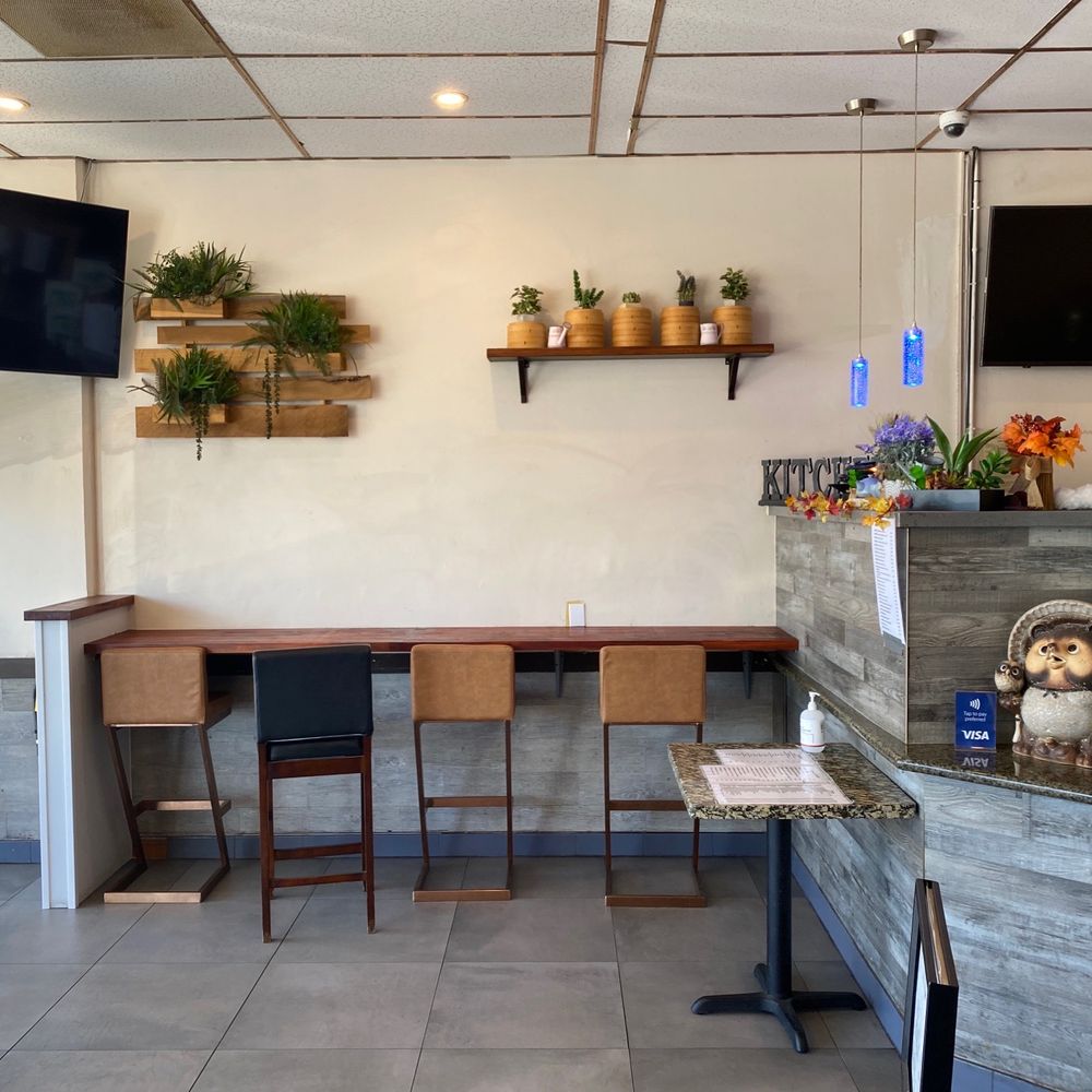 D T Dim Sum & Tea - Cute decor - Coffee & Tea Near Me - San Leandro, California