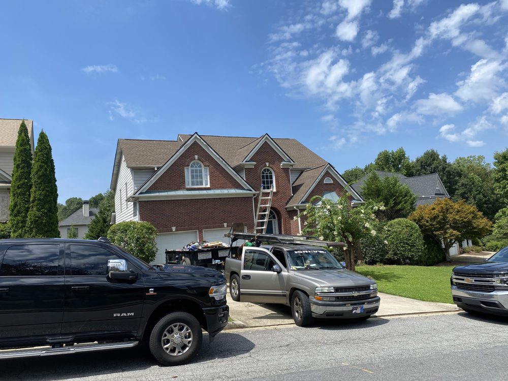 Slide of APR Roofing Service