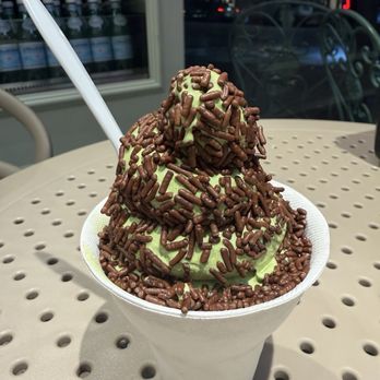 Buena's Organic Soft Serve - Matcha ice cream - Ice Cream & Frozen Yogurt Near Me - Burlingame, California