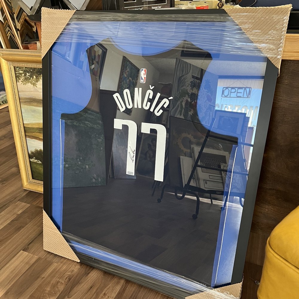 Art & Frames Custom Picture Framing - Framing Near Me - Bellflower, California