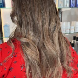 Salon Bonifacio