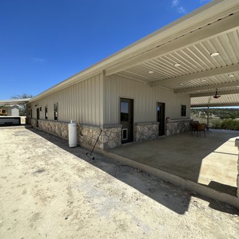 2J&C Construction - General Contractors Near Me - Ingram, Texas