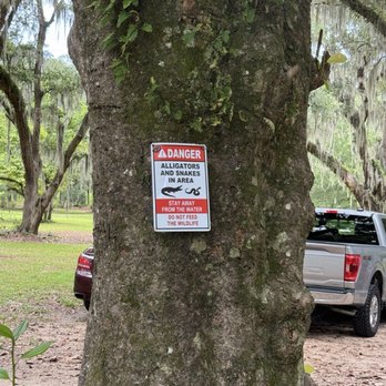 Hopsewee Plantation - Alligator sign - Historical Tours Near Me - Georgetown, South Carolina