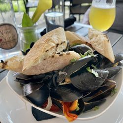 The Wine Vault - Mussels