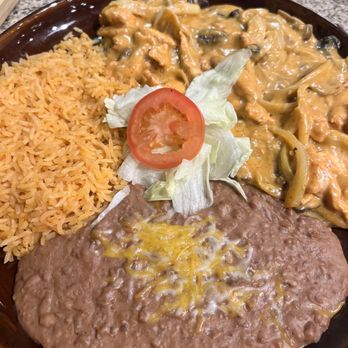 Carbon Mexican Steakhouse - Pollo con crema - New Mexican Cuisine Near Me - Silverdale, Washington