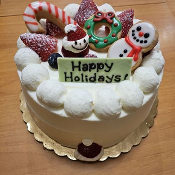Takahachi Bakery - 2023 Christmas strawberry shortcake - Bakeries Near Me - New York, New York