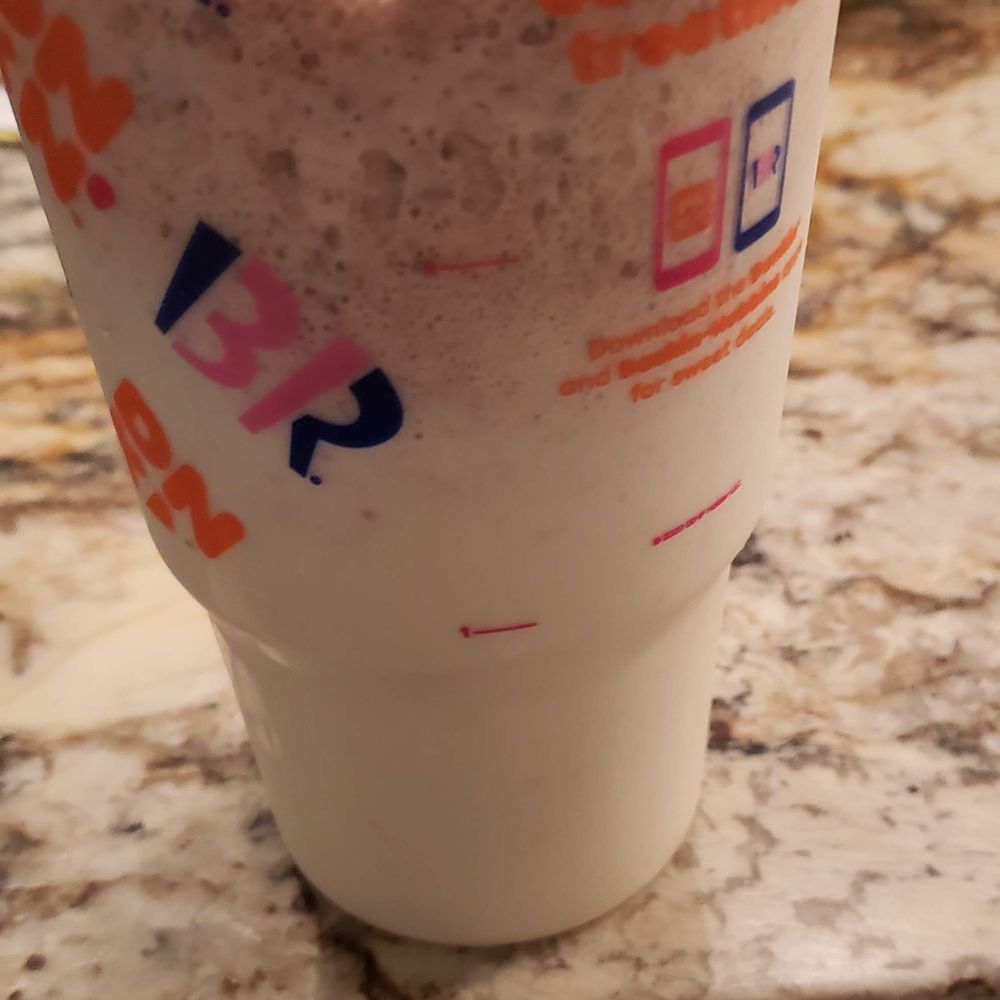 Baskin-Robbins - The gross foam at the top and just look at the bottom...completely white - Ice Cream & Frozen Yogurt Near Me - Macon, Georgia