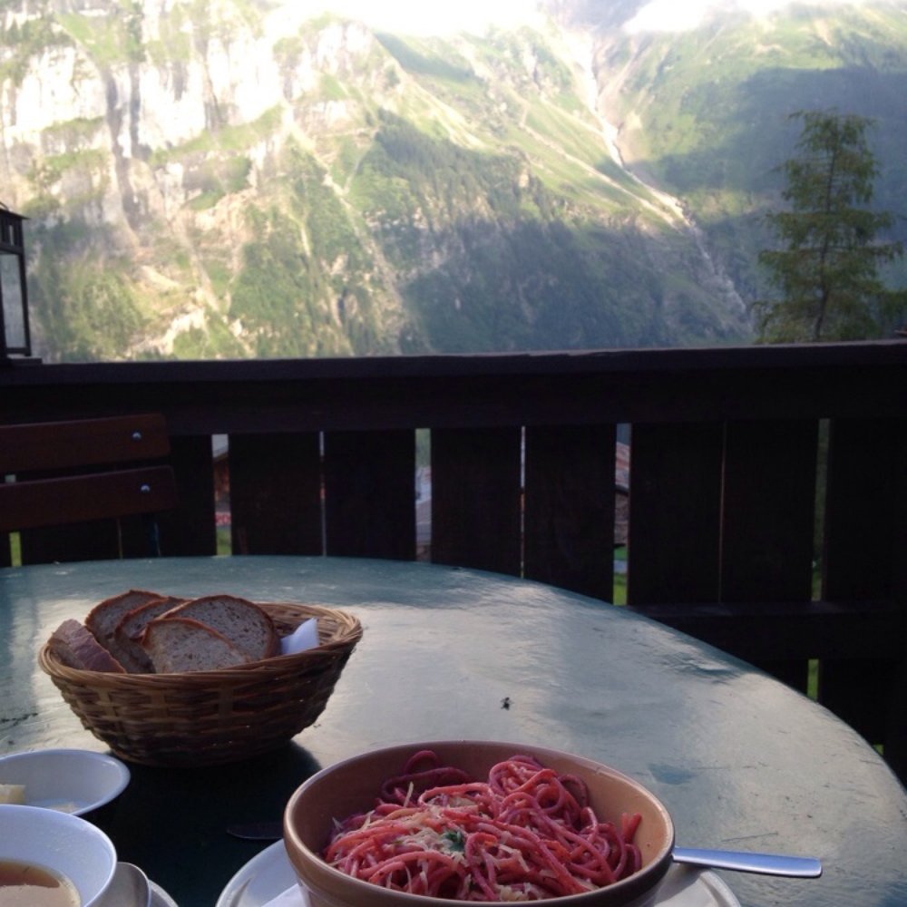 Pink pesto pasta - a backpacker special Pink pesto pasta - a backpacker special