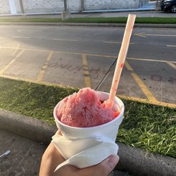 Ocean Snow Balls - Cherry with condensed milk