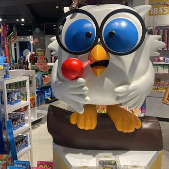 IT'SUGAR - Candy Stores Near Me - Honolulu, Hawaii IT'SUGAR - Candy Stores Near Me - Honolulu, Hawaii