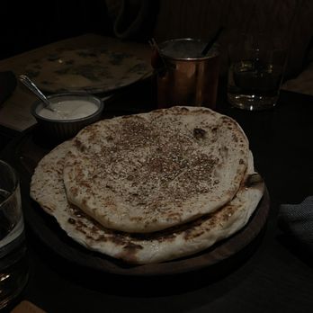 Armitage Alehouse - Naan - Pubs Near Me - Chicago, Illinois Armitage Alehouse - Naan - Pubs Near Me - Chicago, Illinois