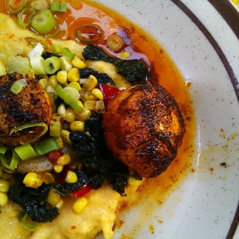 The Beehive - Scallops with grits - American Near Me - Boston, Massachusetts The Beehive - Scallops with grits - American Near Me - Boston, Massachusetts