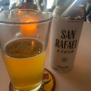 Internos Beer and Wine Bar - Wine Bars Near Me - Larkspur, California