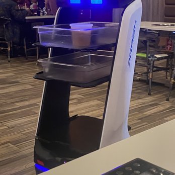 Tastee Steam Kitchen - Robot server - Seafood Near Me - Oakland, California Tastee Steam Kitchen - Robot server - Seafood Near Me - Oakland, California