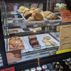 Mochas & Javas - More pastries.