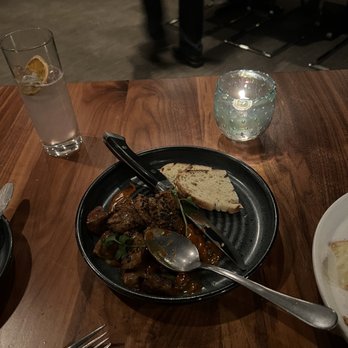 Aerlume - PERUVIAN STEAK BITES -  anticucho sauce, cilantro, sesame, grilled toast - New American Near Me - Seattle, Washington