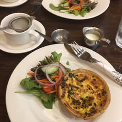 Shingle Inn - Bacon and leek quiche