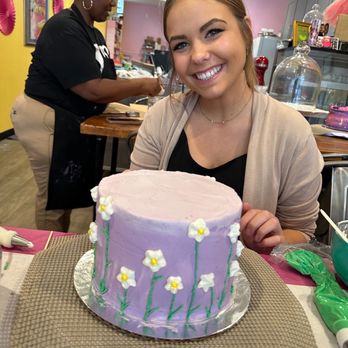 Cake Fusion Cake and Cupcake Design Studio - Bakeries Near Me - St. Louis, Missouri