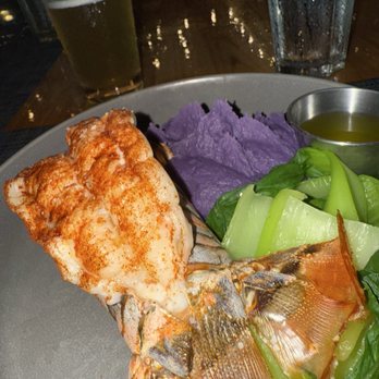Oasis on the Beach - Lobster - Hawaiian Near Me - Kapaa, Hawaii