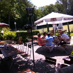 B Dreizehn Gasthaus
