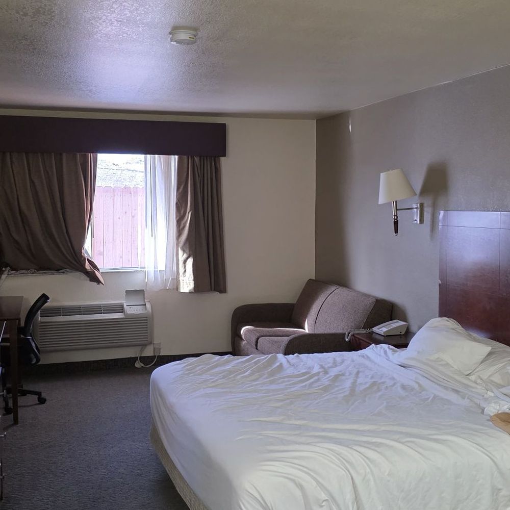 Best Western Desert Oasis - King room - Hotels Near Me - Ehrenberg, Arizona Best Western Desert Oasis - King room - Hotels Near Me - Ehrenberg, Arizona