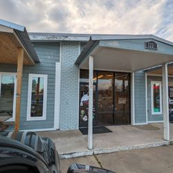 Cattleman's Kitchen - Entrance is the left door.