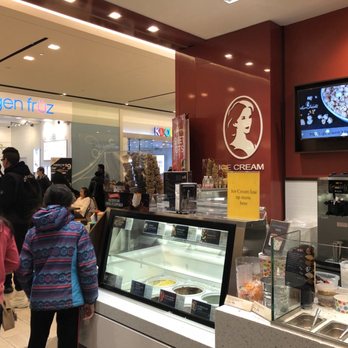 CF Markville - Laura Secord - Shopping Centers Near Me - Markham, Ontario