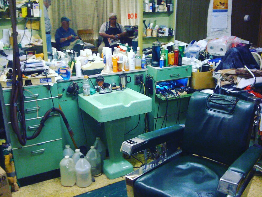 NELLING’S BARBER SHOP Updated August 2024 25 E Seminary St