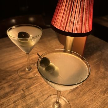 Ciccio Mio - Gin dirty martini - Italian Near Me - Chicago, Illinois Ciccio Mio - Gin dirty martini - Italian Near Me - Chicago, Illinois