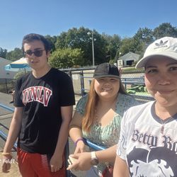 Hilltop Fun Center - Waiting in line