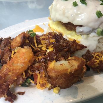 Driftaway Cafe - Chicken & biscuit with potatoes. Heaven. - American Near Me - Savannah, Georgia Driftaway Cafe - Chicken & biscuit with potatoes. Heaven. - American Near Me - Savannah, Georgia