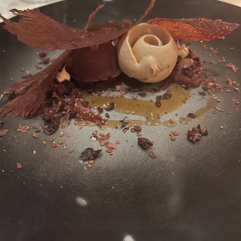 Le Cinq - Yummy - French Near Me Le Cinq - Yummy - French Near Me