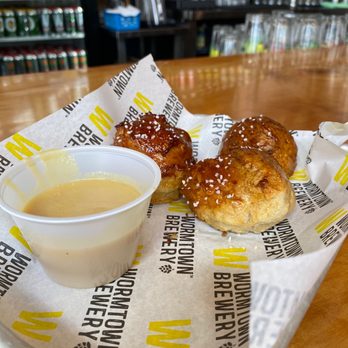 Wormtown Brewery - Pretzel bites - Breweries Near Me - Worcester, Massachusetts
